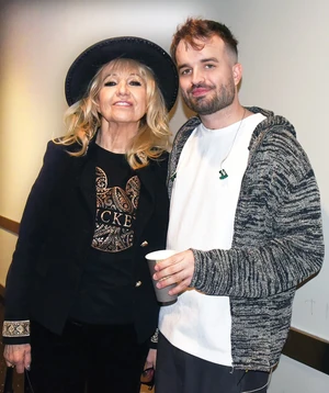 Csepregi Éva és fia, Heatlie Dávid