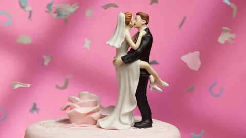 hazassag elso latasra