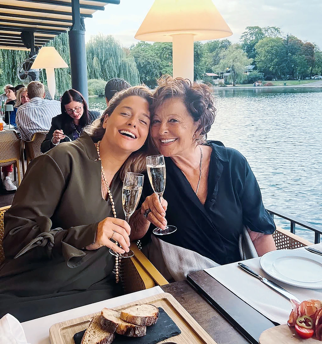 Kánya Kata és lánya, Wossala Rozina (Fotó: Archív)