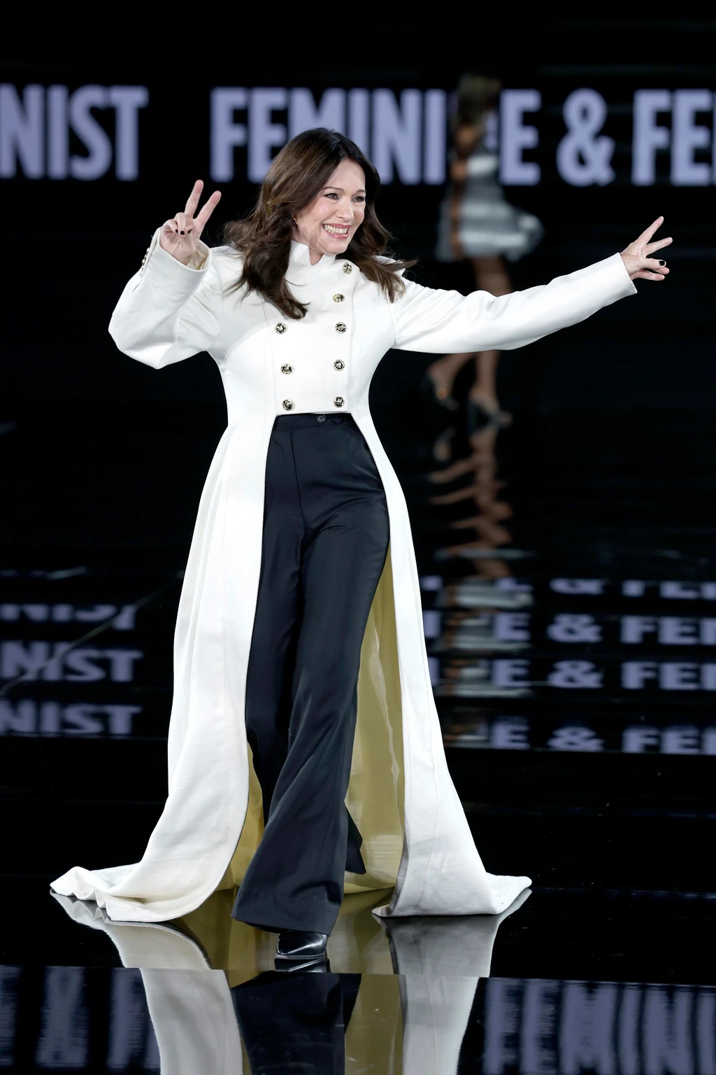 A 75 éves Iris elvitte a show-t a legutóbbi párizsi divathéten