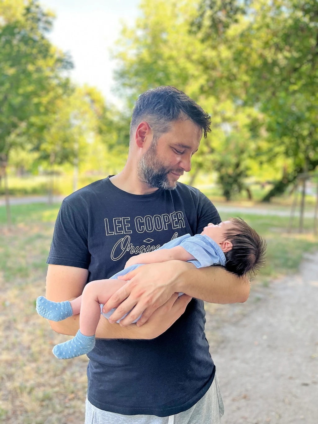 Nemes Anna vőlegénye, István belevaló apuka: kiveszi a részét Milán gondozásából