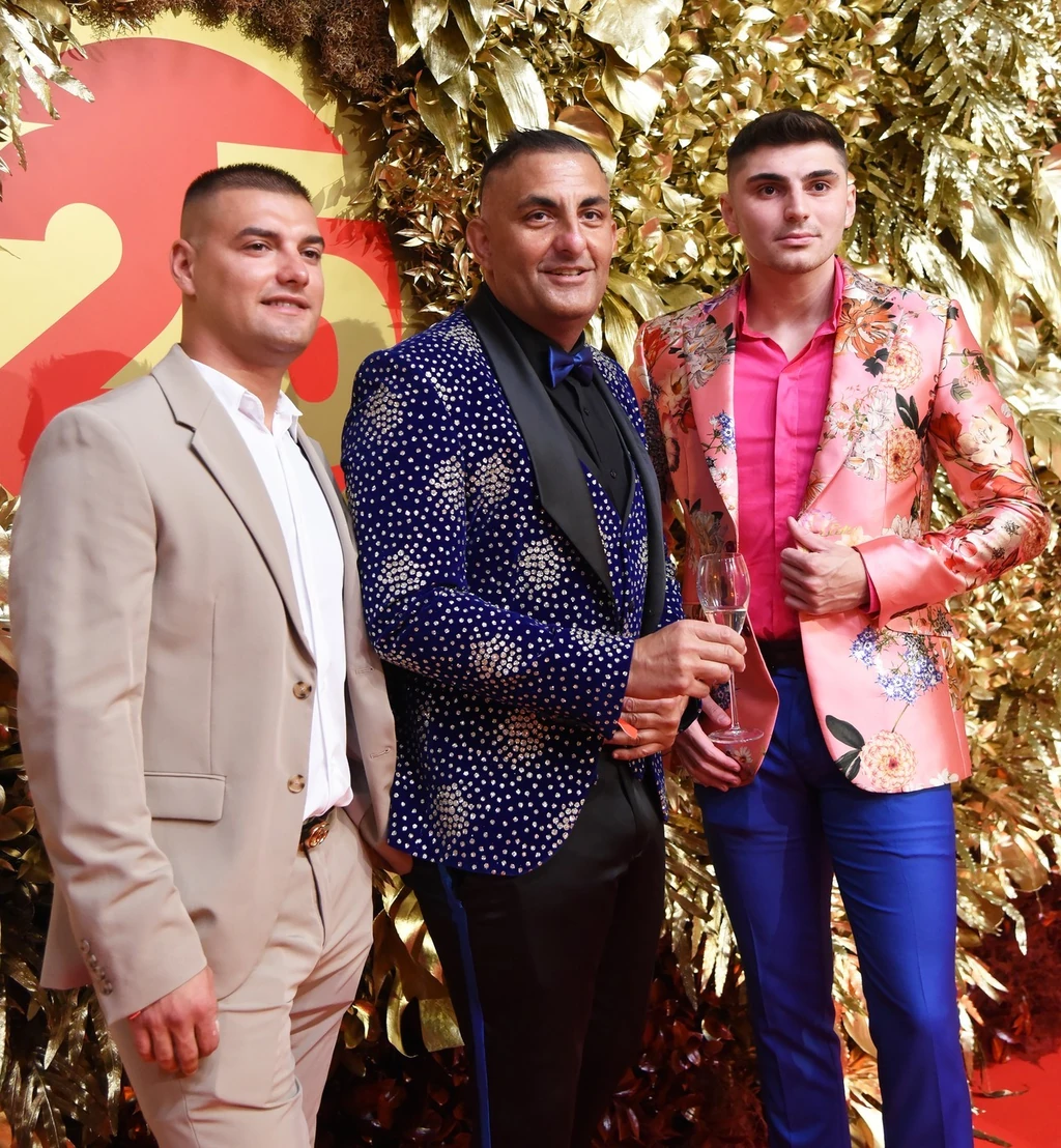 Győzike és korábbi veje, Attila (balra) valamint Virág párja, Krisztián (jobbra) (Fotó: Olajos Piroska)