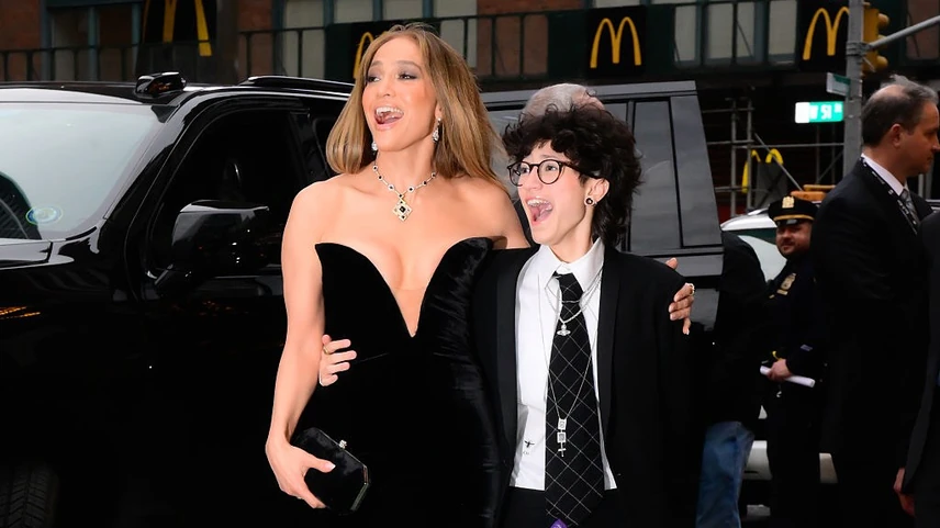 Jennifer Lopez és a lánya tavaly áprilisban. Emme immár Oskarnak nevezi magát