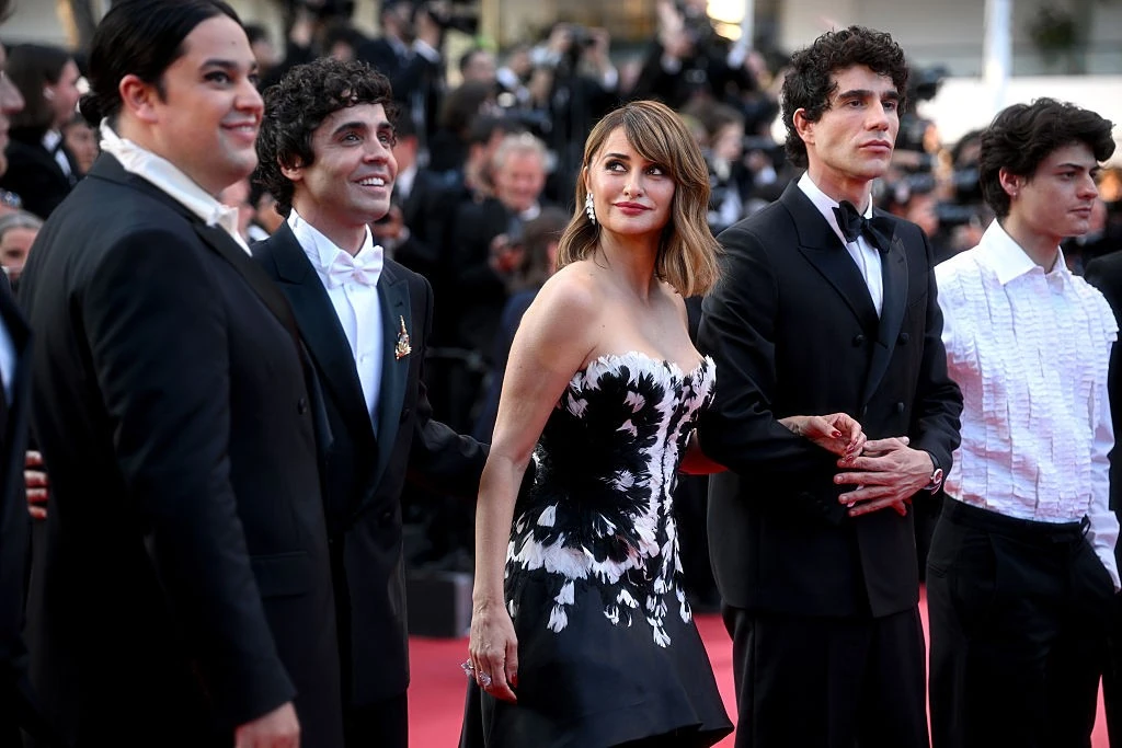 A spanyol színésznő az új filmje bemutatóján, a cannes-i filmfesztiválon