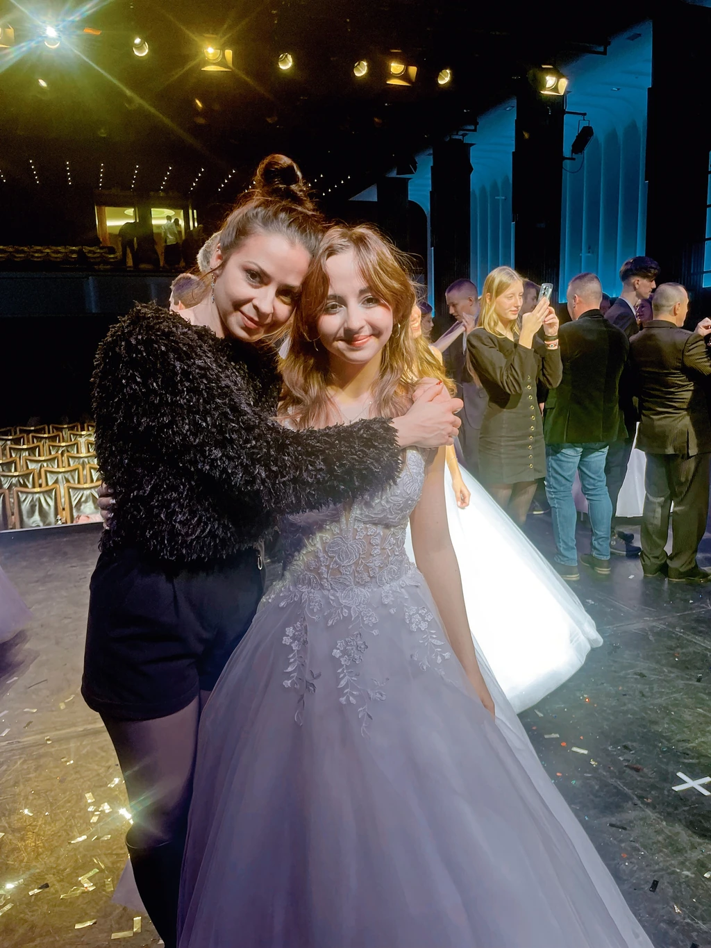 Bogdányi Titanilla és lánya, Korina