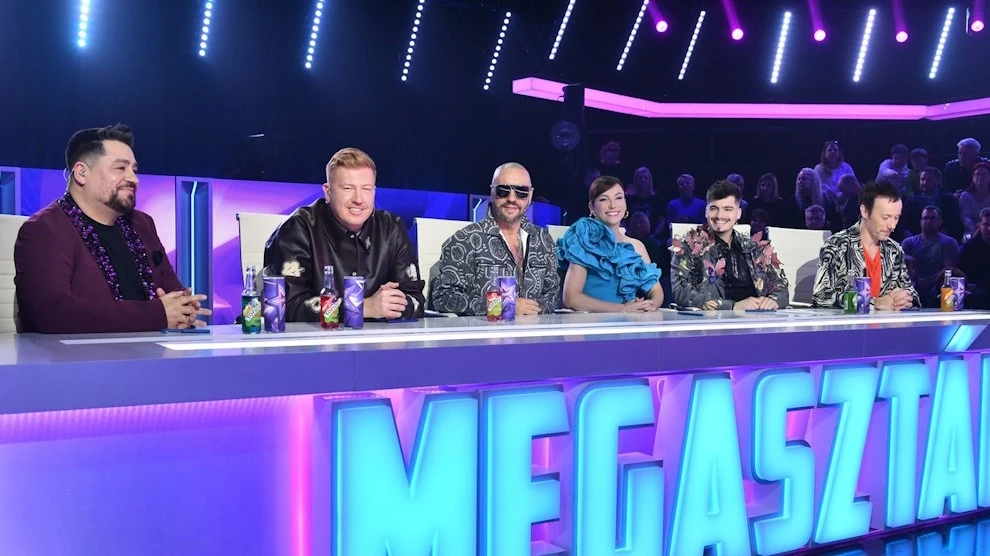 A Megasztár zsűrije egy világsztárral kiegészülve: Caramel, Marsalkó Dávid, Desmond Child, Rúzsa Magdi, Marics Peti és Papp Szabolcs