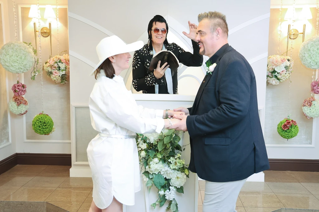 Egy szép kis kápolnában volt az esküvő