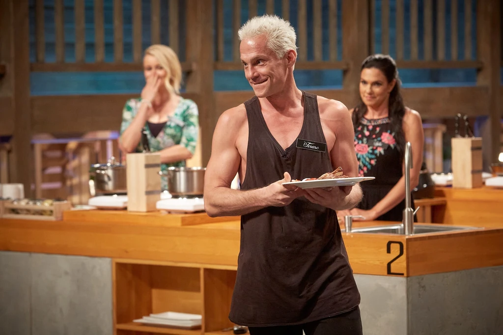 Hidrogénezett hajjal, vidáman tért vissza Magyarországra és a show-bizniszbe. 2020-ban először a Konyhafőnök VIP-ben szerepelt (Fotó: RTL)