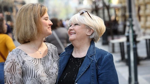 Galambos Erzsi es lanya