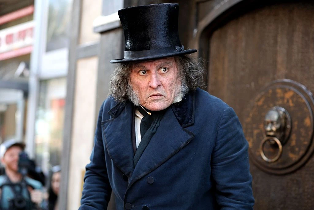 A mogorva Ebenezer Scrooge: nem önnyű felismerni a karakter mögött Johnny Deppet