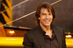 És ahogy egyébként a Tom Cruise-t megszoktuk...