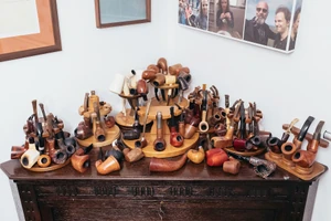 Dolgozó szoba pipagyüjtemény