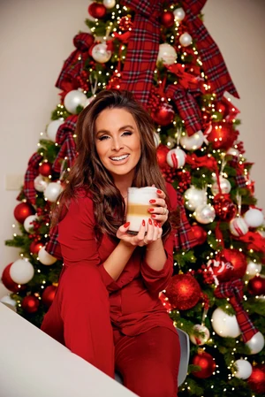 sydney van den bosch 5