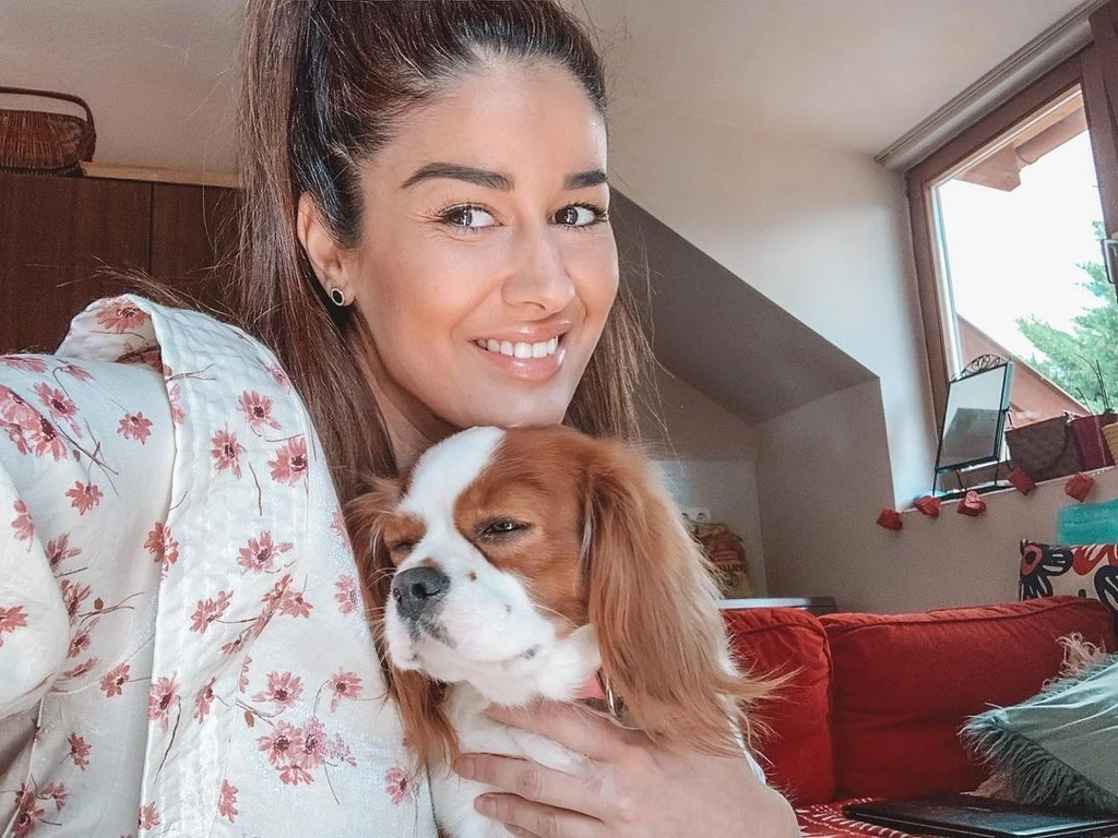 Gracie kutyussal (Fotó: Archív)