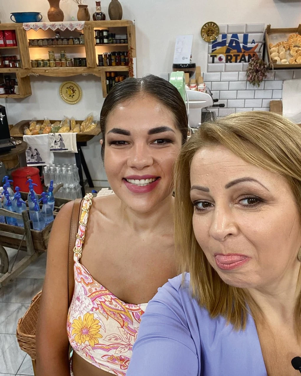 Bea nem szól bele, mikor Evelin főz