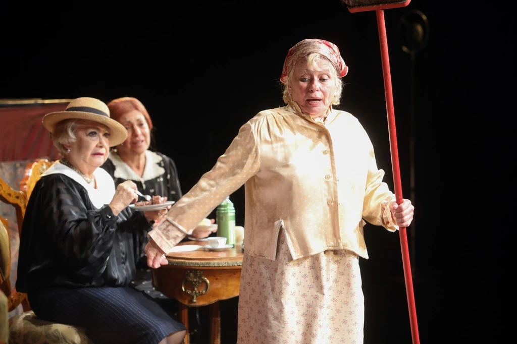 Esztergályos Cecília a Mici néni két élete című darabban (Fotó: Korponai Tamás/fotocentral.hu)