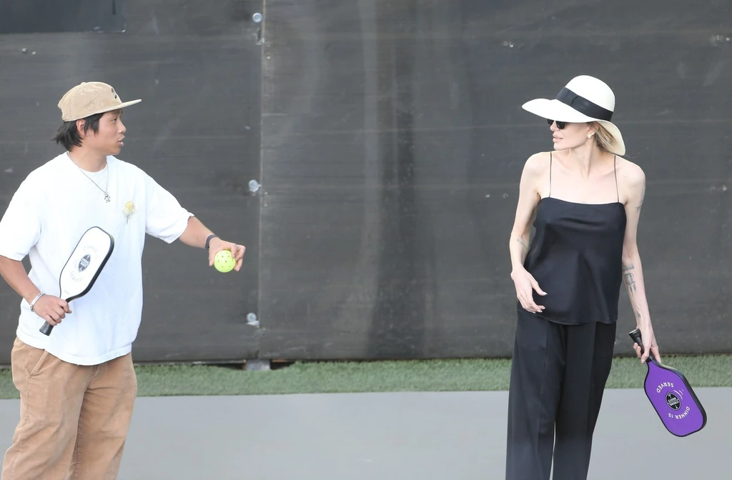 Paxot legutóbb az anyjával, Angelina Jolie-val és a testvéreivel látták pickleball-ozni  