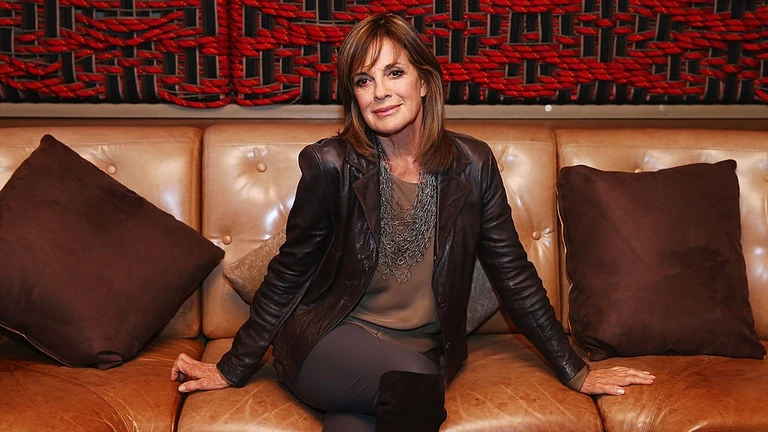„Mindenhol a fiamat láttam” – A gyerekét gyászoló Linda Gray 50 év után elköltözött az otthonából