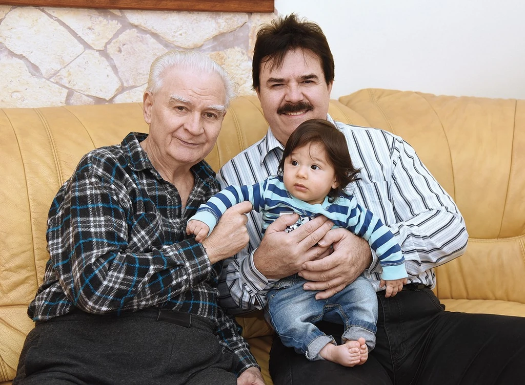 Édesapjával és unokájával (Fotó: Smagpictures)