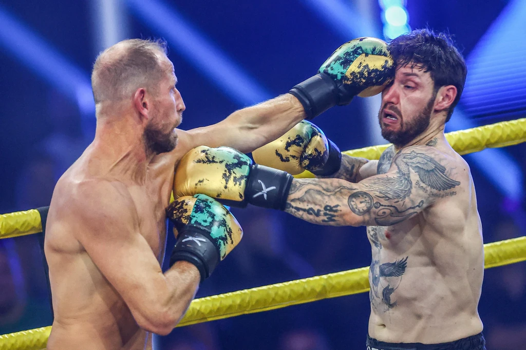 Shane Tusup,  Torghelle Sándor