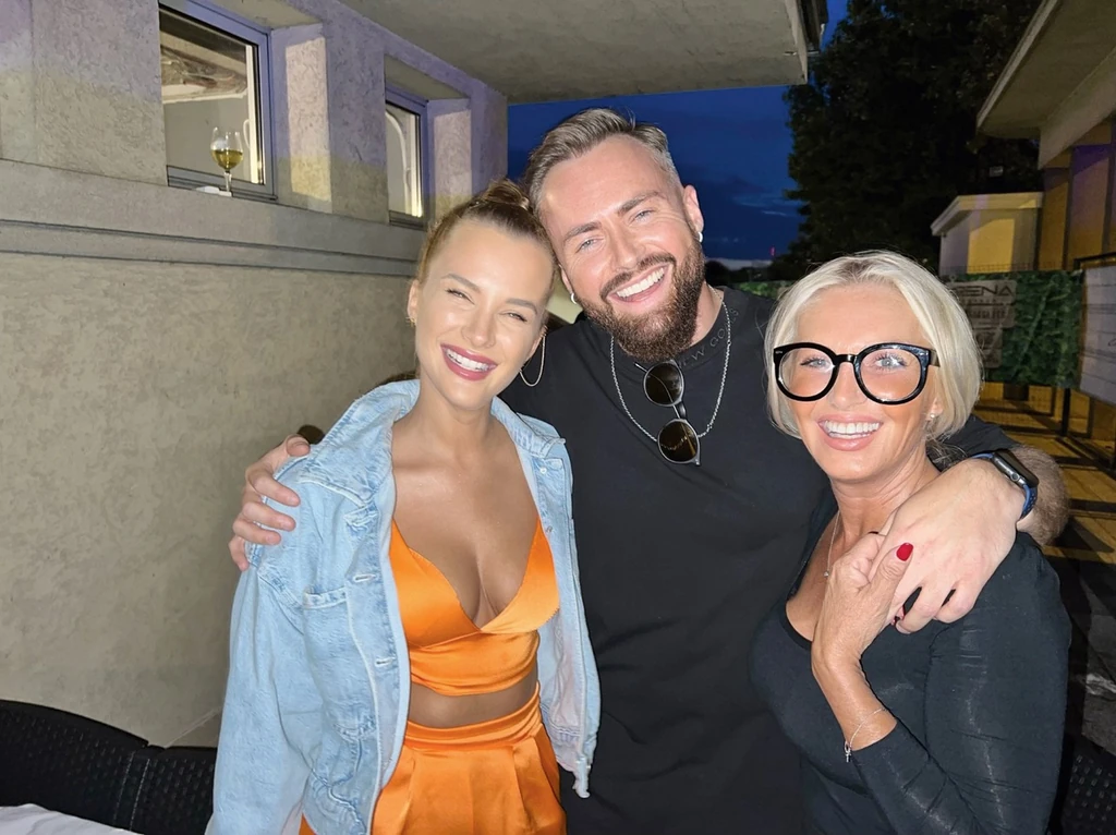 Fiával és annak menyasszonyával