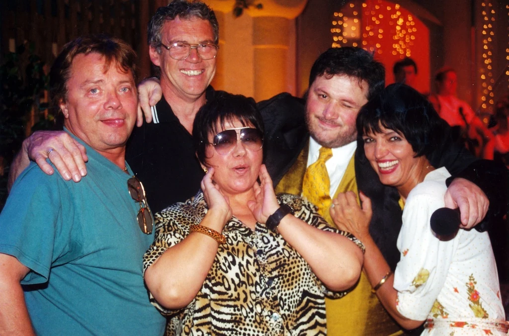 Aradszky László, Solymos Tóni, Harangozó Teri, Mary Zsuzsi  és Galambos Lajcsi