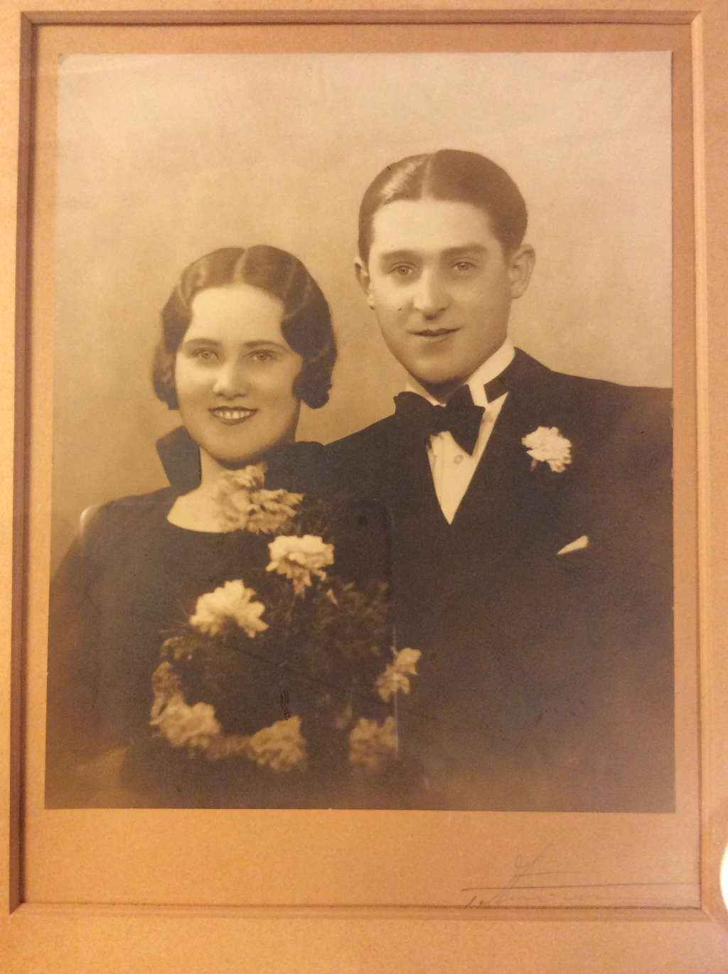 Kertész Zsuzsa szülei - édesapját korán elveszítette