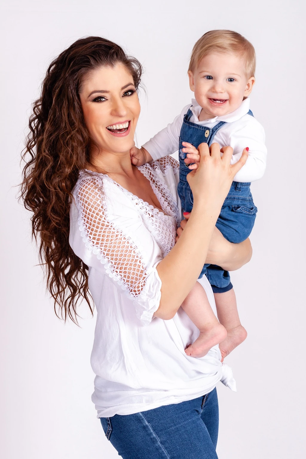 Imádja az anyaság minden pillanatát