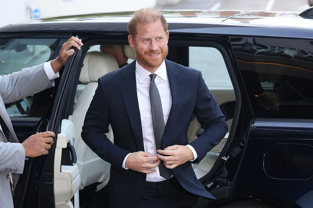 Harry herceg a WellChild Awards eseményre érkezik II. Erzsébet halálának harmadik évfordulóján (Fotó: Getty Images)