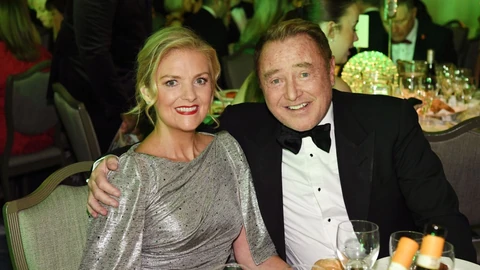 Michael Flatley és a felesége, Niamh 2024-ben, az asszony is táncos volt