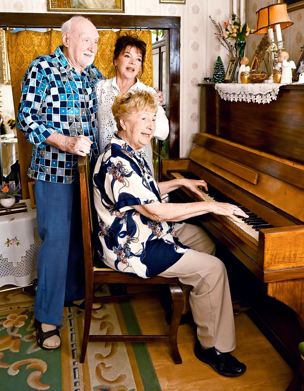 Laci bácsiék és az örökifjú színésznő (Fotó: Olajos Piroska/fotocentral.hu)