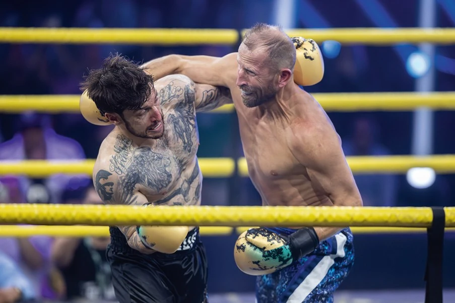 Sokan elképedve nézték a nem mindennapi összecsapást (Fotó: Trenka Attila/fotocentral.hu)