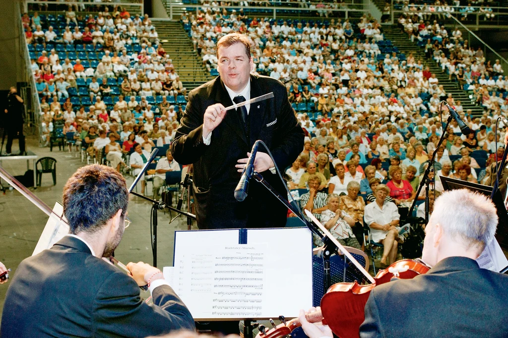 Andor sokoldalú, a Tisztelet Társaságának gáláján még vezényelt is (Fotó: Vörös Richárd/fotocentral.hu)