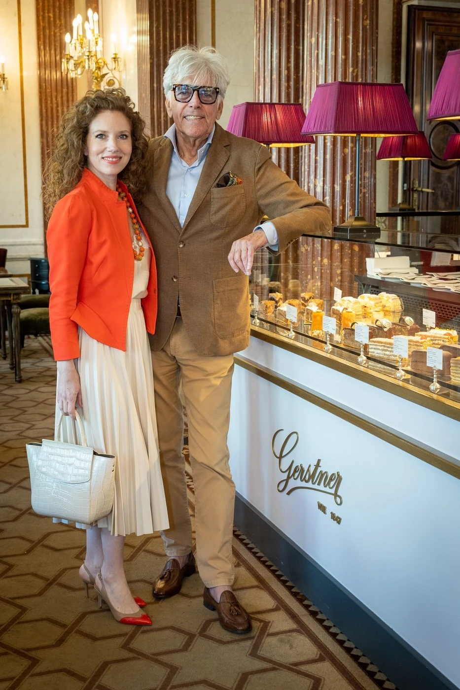 Ernyey Béla és felesége kedvenc bécsi cukrászdájukban (Fotó: Birtron Szabolcs/fotocentral.hu)