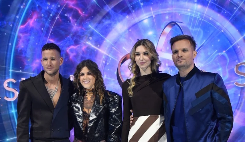 Az est műsorvezetői