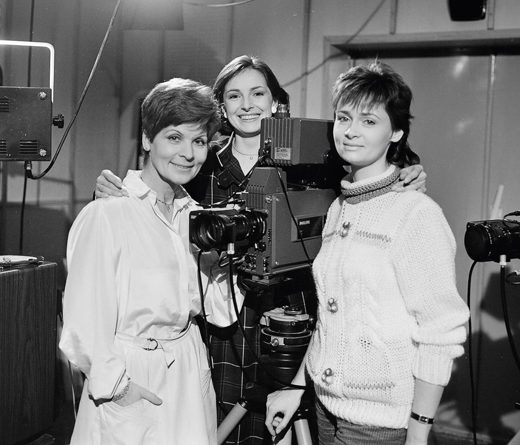 Radványi Dorottya még 1979-ben csatlakozott a tévéhez – a fotón Tamási Eszterrel és Endrei Judittal