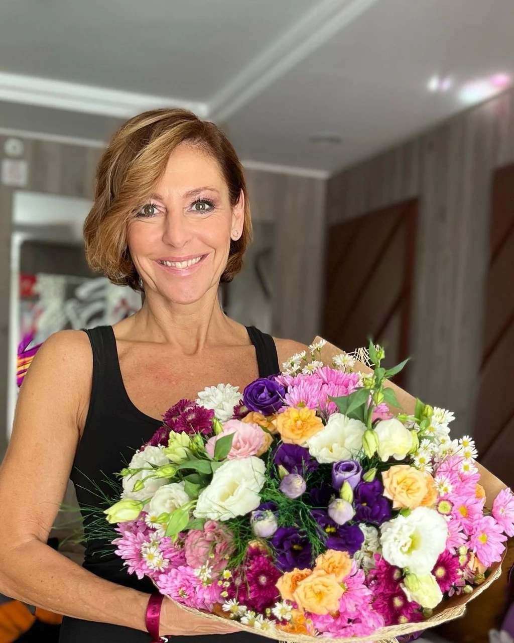 Évfordulójára ilyen gyönyörű csokrot kapott (Fotó: Archív)