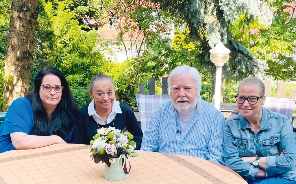 Együtt a család egy nemrég készült képen (Fotó: Archív)