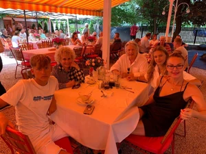 Péter nagy öröme, hogy Cecília, a lánya és az unokái nagyon jó kapcsolatban vannak