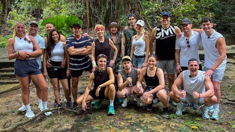 Azsia Expressz borito