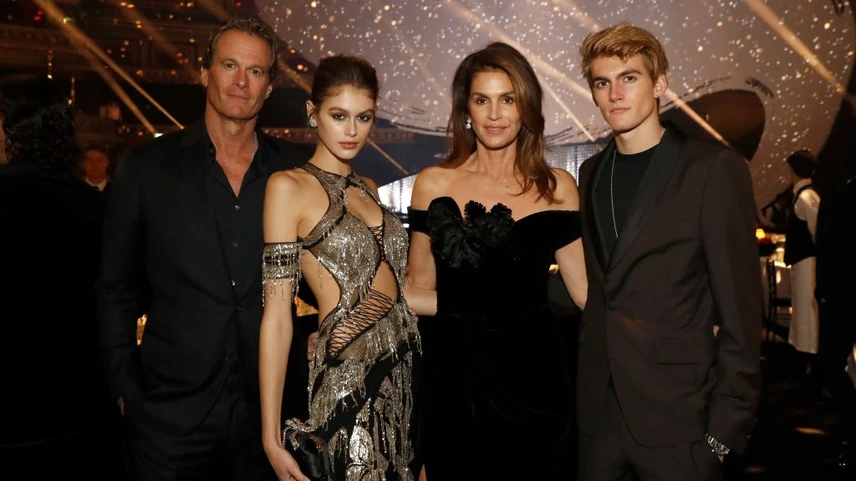 Cindy Crawford és Rande Gerber a gyerekeikkel, Kaiával és Presley-vel 2018-ban