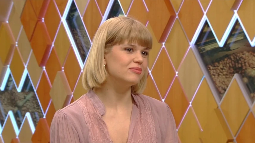 Márkus Luca a Birodalom című sorozatban egy felnőttfilmes bőrébe bújik