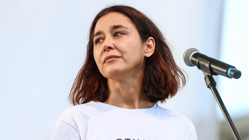 Gryllus Dorka kiáll a menopauzában érintett nőkért