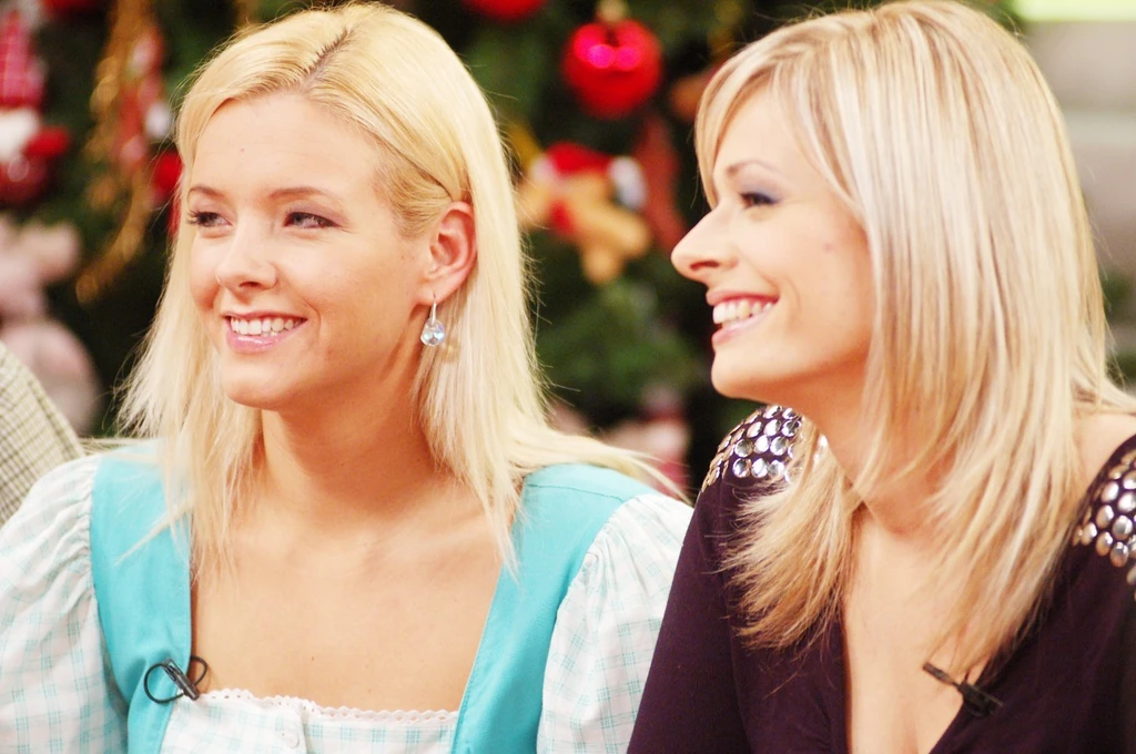 Peller Mariann és Peller Anna az első adásaik egyikén 