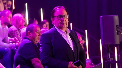 Fásy Ádám feleségét még a Nemzeti Kulturális Alap támogatási ügyében vettek őrizetbe hétfőn, ma döntenek a letartóztatásáról