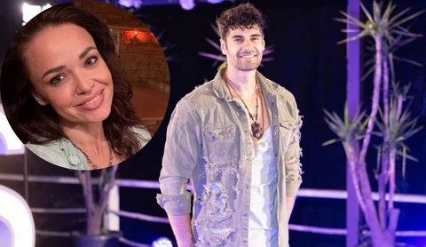 Plain White Background (2)