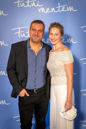 Csányi Sándor, Tenki Réka