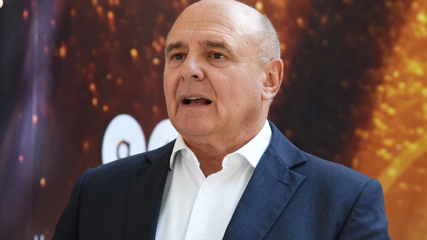Rónai Egon napi 6 órát alszik