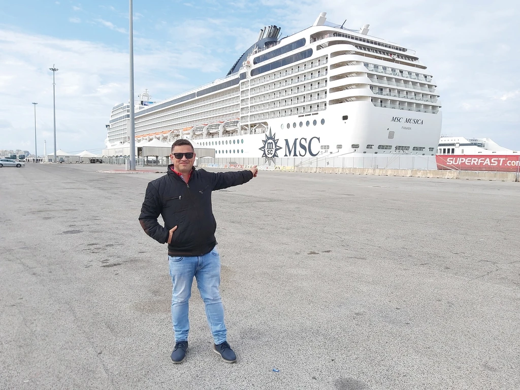 Párjával gyűjti a közös élményeket