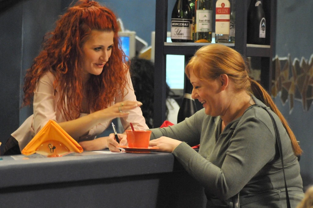 Madár Veronika és Cseke Katinka a Jóban Rosszban című sorozatban